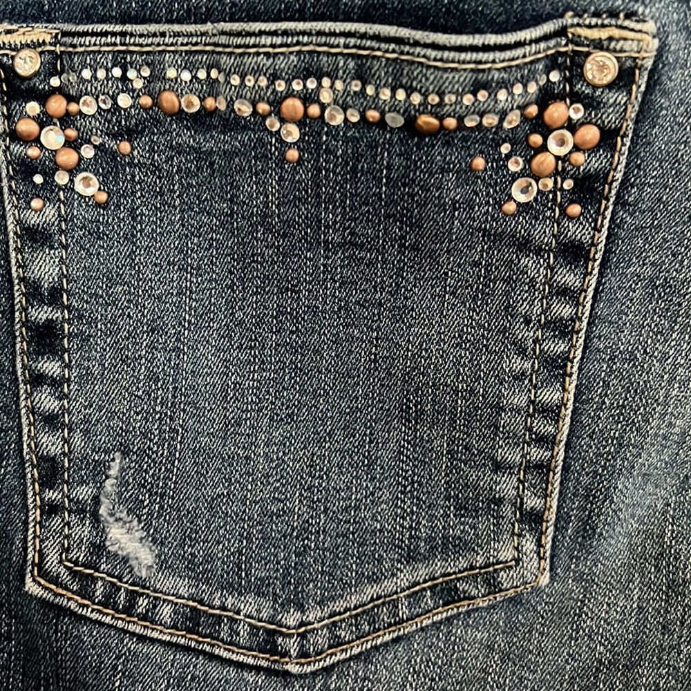 WHBM BEDAZZLED‎ JEANS - Picture 4 of 5
